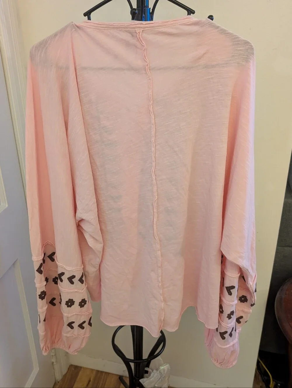 Free People Pink Embroidered Peasant Top Size Medium